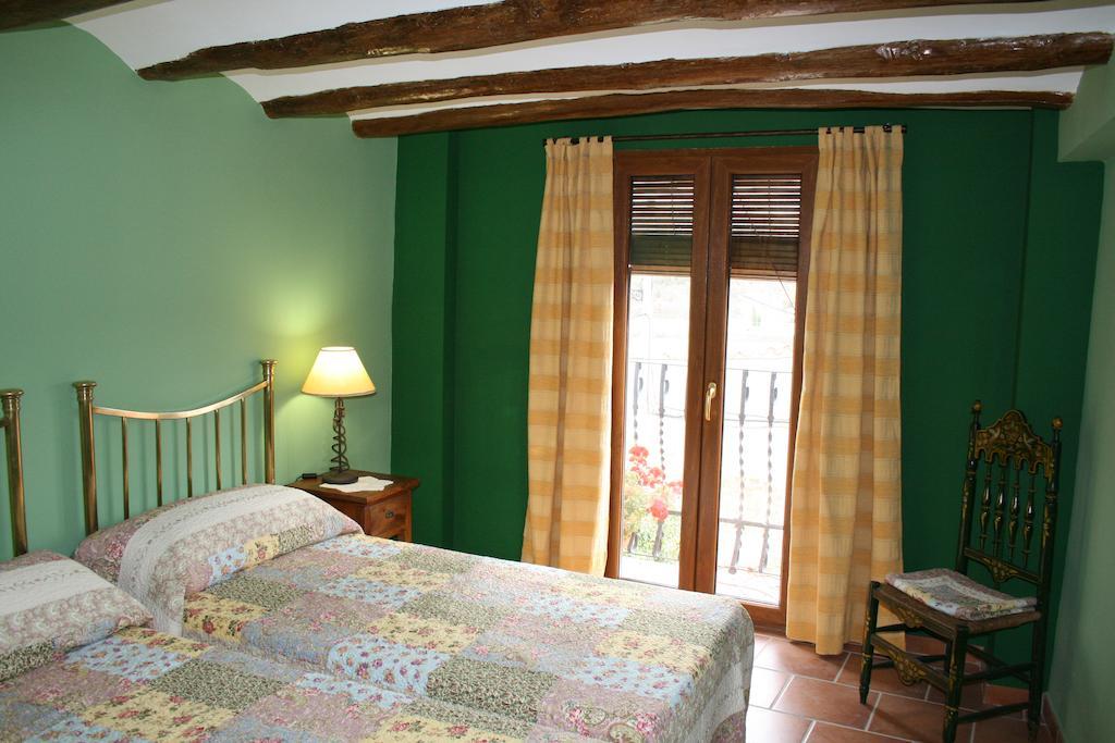 Вилла La Casa Del Azafran Villanueva del Rebollar de la Sierra Номер фото
